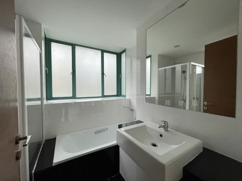 Amaranda Gardens, 116 Serangoon Avenue 3, 3 Bedrooms, 1,259 sqft, Condominium For Rent, by Stanley Tan 陈健德, 500150824 - Bathroom - PropertyGuru.com.sg