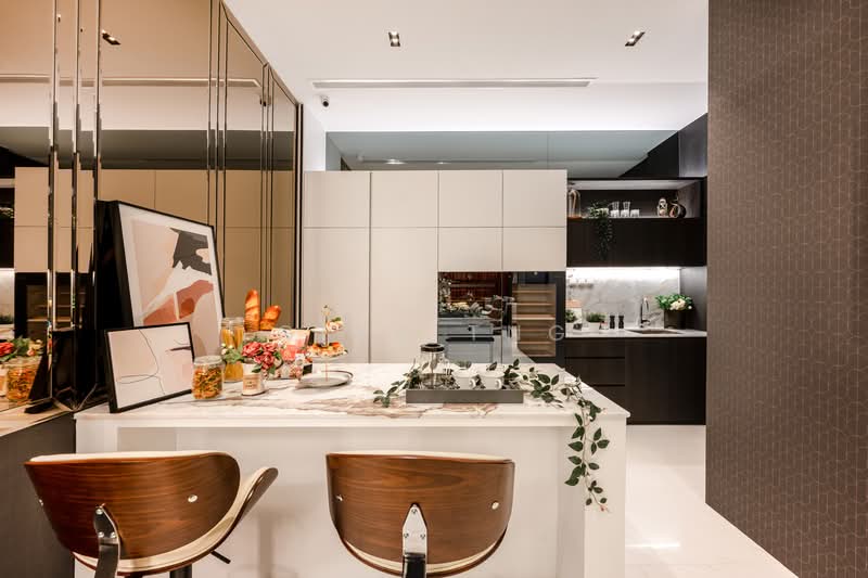 Brand New, Modern Inter-Terrace @D15. With lift. Direct Developer Listing, Brand New freehold inter-terrace. Newly Top., 5 Bedrooms, 4,384 sqft, Terraced House For Sale, by Gina Tng, 500150828 - Kitchen - PropertyGuru.com.sg