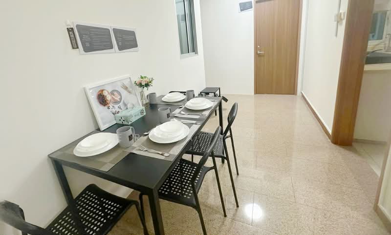 Queens, 10 Stirling Road, Room Rental, 100 sqft, Condominium For Rent, by Erica Yap, 500150829 - Dining Room - PropertyGuru.com.sg