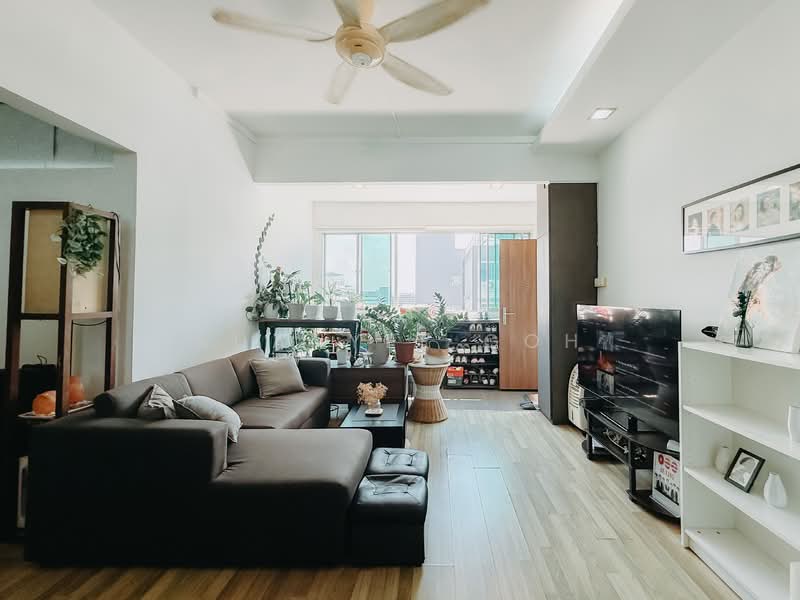 162 Simei Road, 162 Simei Road, 4 Bedrooms, 1,313 sqft, HDB Flat For Sale, by Kuanyee Goh, 500150834 - Living Room - PropertyGuru.com.sg