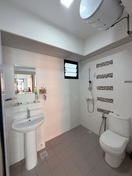 546C Segar Road, 546C Segar Road, 3 Bedrooms, 1,205 sqft, HDB Flat For Sale, by Lynn Lim, 500150838 - PropertyGuru.com.sg