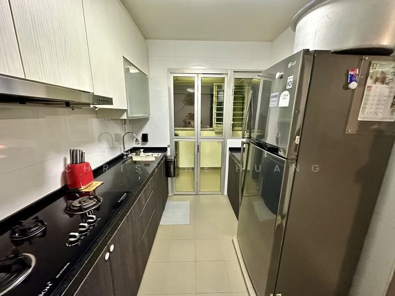 217B Boon Lay View, 217B Boon Lay Avenue, 2 Bedrooms, 732 sqft, HDB Flat For Sale, by Christine Huang, 500150844 - Kitchen - PropertyGuru.com.sg