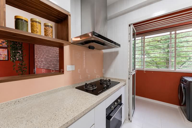 296B Bukit Batok Street 22, 296B Bukit Batok Street 22, 2 Bedrooms, 732 sqft, HDB Flat For Sale, by KOH YONG JIAN, 500150847 - Kitchen - PropertyGuru.com.sg
