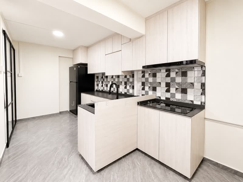 220 Jurong East Street 21, 220 Jurong East Street 21, 3 Bedrooms, 1,270 sqft, HDB Flat For Sale, by Jane Fong, 500150853 - Kitchen - PropertyGuru.com.sg