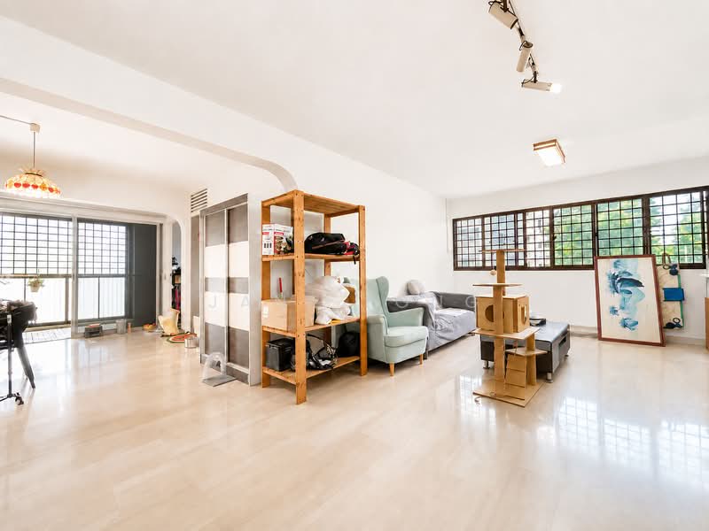 220 Jurong East Street 21, 220 Jurong East Street 21, 3 Bedrooms, 1,270 sqft, HDB Flat For Sale, by Jane Fong, 500150853 - Living Room - PropertyGuru.com.sg