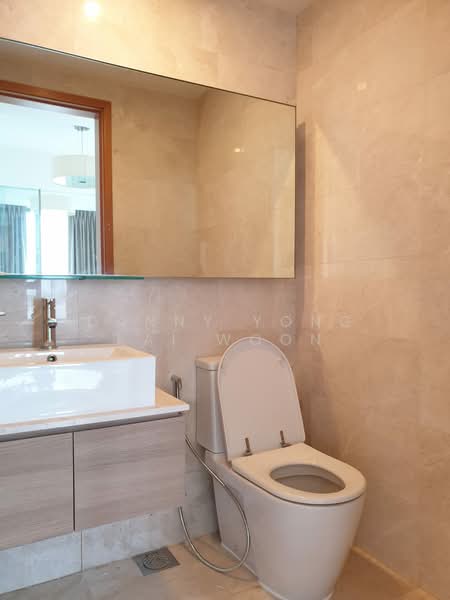 Centro Residences, 59 Ang Mo Kio Avenue 8, 3 Bedrooms, 1,733 sqft, Condominium For Sale, by Danny Yong Kai Woon, 500150854 - Bathroom - PropertyGuru.com.sg
