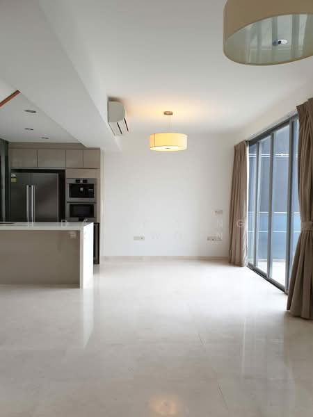 Centro Residences, 59 Ang Mo Kio Avenue 8, 3 Bedrooms, 1,733 sqft, Condominium For Sale, by Danny Yong Kai Woon, 500150854 - Living room - PropertyGuru.com.sg