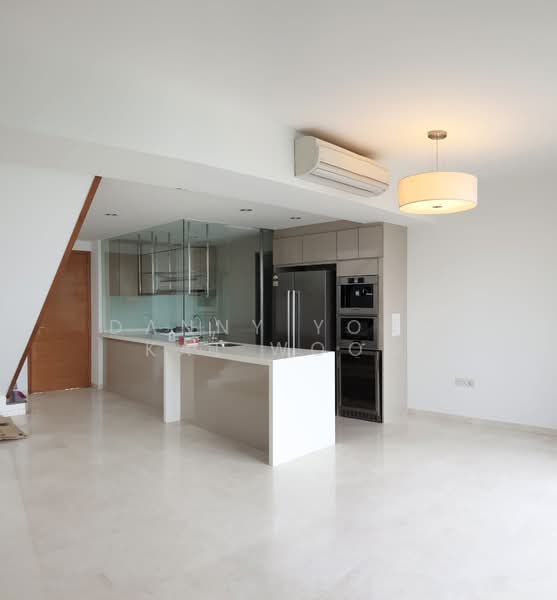 Centro Residences, 59 Ang Mo Kio Avenue 8, 3 Bedrooms, 1,733 sqft, Condominium For Sale, by Danny Yong Kai Woon, 500150854 - Living room - PropertyGuru.com.sg