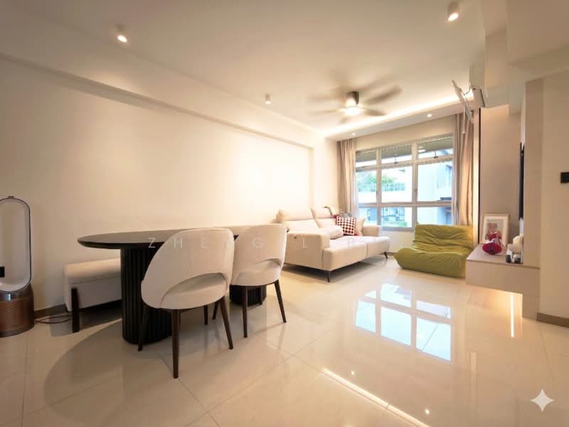220A Tengah Garden Walk, , Room Rental, 180 sqft, HDB Flat For Rent, by Zheng Libin, 500150862 - Living Room - PropertyGuru.com.sg