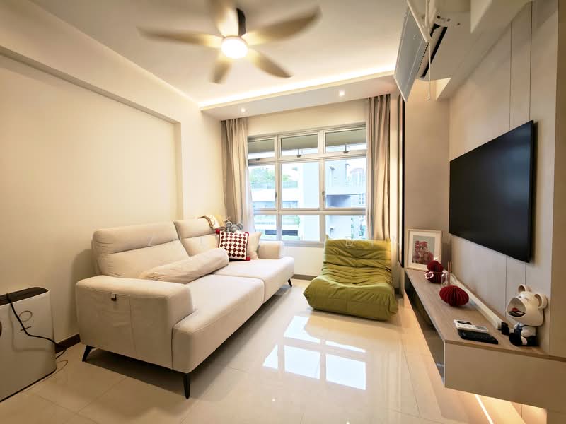 220A Tengah Garden Walk, , Room Rental, 180 sqft, HDB Flat For Rent, by Zheng Libin, 500150862 - Living Room - PropertyGuru.com.sg
