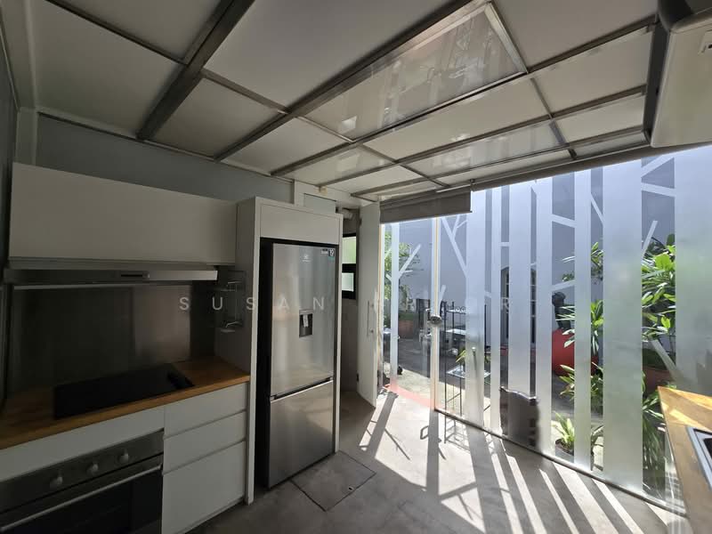BLAIR Plain - Essential Shophome Style!, Blair Road, Spottiswoode Park Road, 2 Bedrooms, 1,975 sqft, Conservation House For Sale, by Susan Prior, 500150872 - PropertyGuru.com.sg