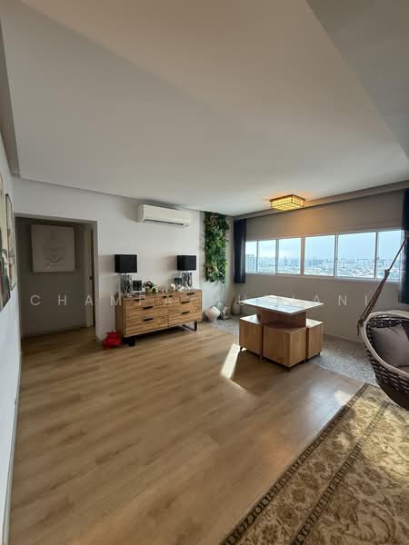 73 Marine Drive, 73 Marine Drive, 3 Bedrooms, 1,292 sqft, HDB Flat For Sale, by Champa Murjani, 500150877 - Living Room - PropertyGuru.com.sg