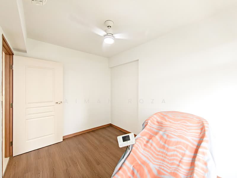 409B Northshore Drive, 409B Northshore Drive, 3 Bedrooms, 1,012 sqft, HDB Flat For Sale, by Aiman Roza, 500150893 - Common Room - PropertyGuru.com.sg