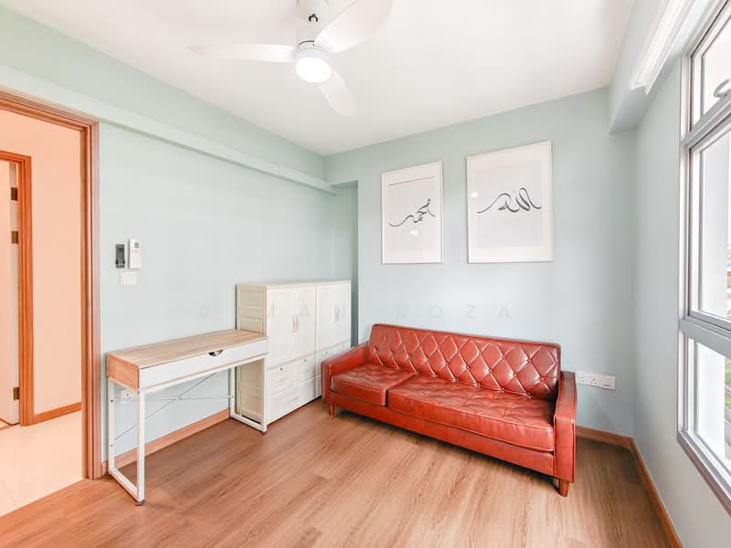 409B Northshore Drive, 409B Northshore Drive, 3 Bedrooms, 1,012 sqft, HDB Flat For Sale, by Aiman Roza, 500150893 - Common Room - PropertyGuru.com.sg