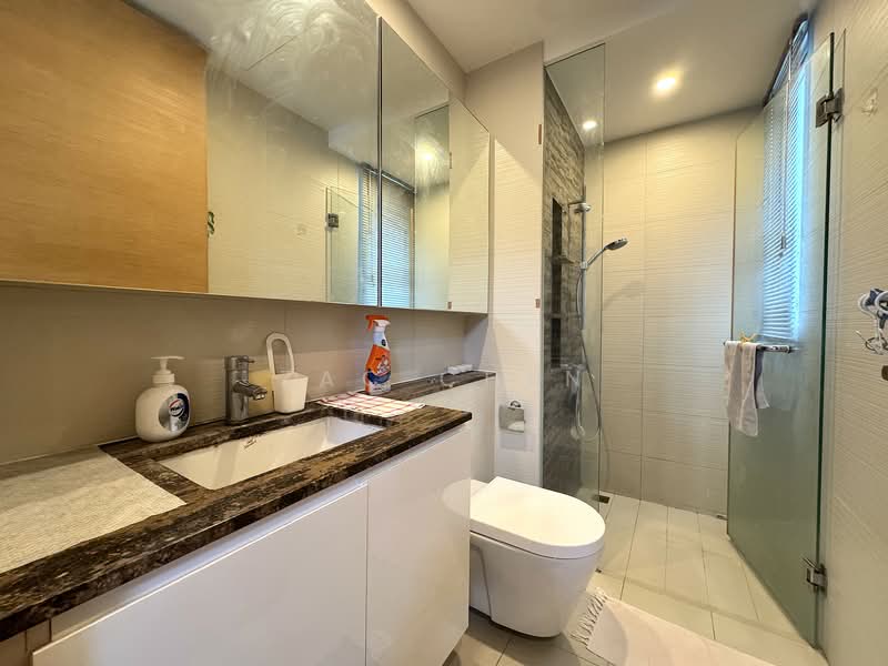 The Scala @ Lorong Chuan, 138 Serangoon Avenue 3, 3 Bedrooms, 1,098 sqft, Condominium For Rent, by Zac Chen, 500150898 - Bathroom 2 - PropertyGuru.com.sg