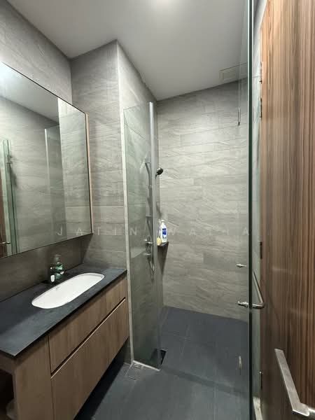 Parc Komo, 963A Upper Changi Road North, 2 Bedrooms, 721 sqft, Condominium For Rent, by JATIN WALIA, 500150907 - Bathroom - PropertyGuru.com.sg