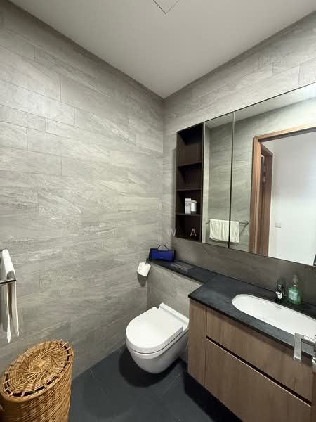 Parc Komo, 963A Upper Changi Road North, 2 Bedrooms, 721 sqft, Condominium For Rent, by JATIN WALIA, 500150907 - Bathroom - PropertyGuru.com.sg