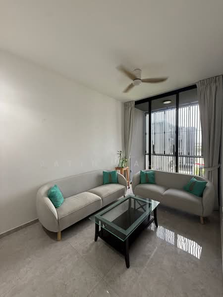 Parc Komo, 963A Upper Changi Road North, 2 Bedrooms, 721 sqft, Condominium For Rent, by JATIN WALIA, 500150907 - Living Room - PropertyGuru.com.sg