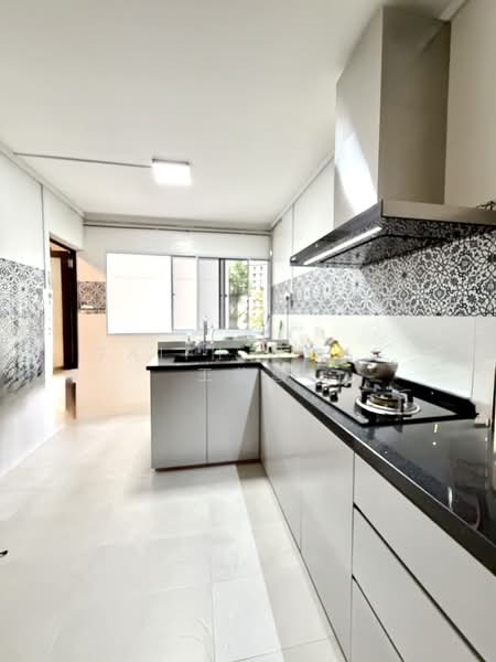 80 Strathmore Avenue, 80 Strathmore Avenue, 4 Bedrooms, 1,399 sqft, HDB Flat For Sale, by Faith Wong 王蕙蕙, 500150925 - Kitchen - PropertyGuru.com.sg