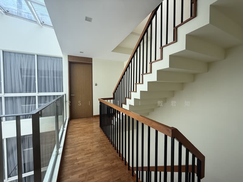 Springside Avenue, , 6 Bedrooms, 4,000 sqft, Terraced House For Sale, by Persis Tai 戴君如, 500150926 - Corridor - PropertyGuru.com.sg