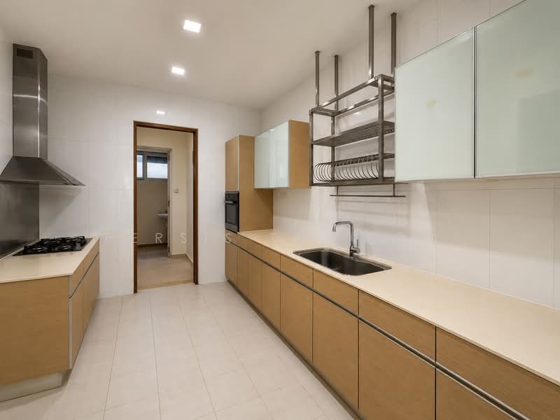 Springside Avenue, , 6 Bedrooms, 4,000 sqft, Terraced House For Sale, by Persis Tai 戴君如, 500150926 - Kitchen - PropertyGuru.com.sg