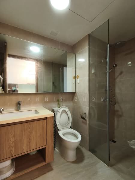 Kingsford Waterbay, 76 Upper Serangoon View, 1 Bedroom, 484 sqft, Condominium For Sale, by Annie Zhou, 500150932 - Bathroom - PropertyGuru.com.sg