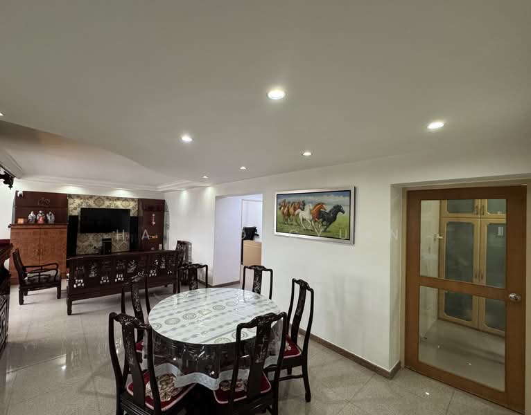 671A Jurong West Street 65, 671A Jurong West Street 65, 4 Bedrooms, 1,356 sqft, HDB Flat For Sale, by Han Songyuan, 500150935 - Dining Room - PropertyGuru.com.sg