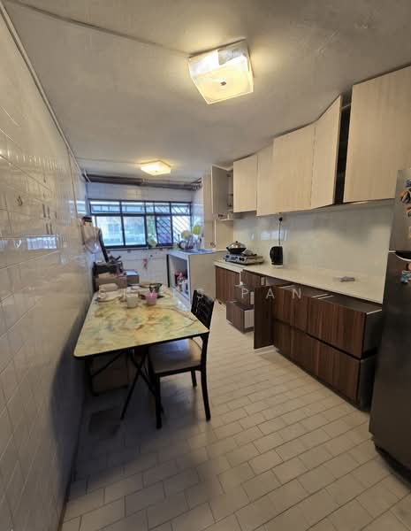 307 Shunfu Road, 307 Shunfu Road, 2 Bedrooms, 721 sqft, HDB Flat For Rent, by Skyes Pan, 500150956 - Kitchen - PropertyGuru.com.sg