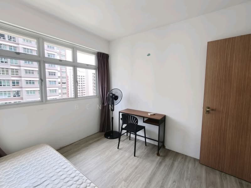 452A Bukit Batok West Avenue 6, 452A Bukit Batok West Avenue 6, 3 Bedrooms, 1,001 sqft, HDB Flat For Rent, by Benny Tay, 500150979 - Bedroom - PropertyGuru.com.sg