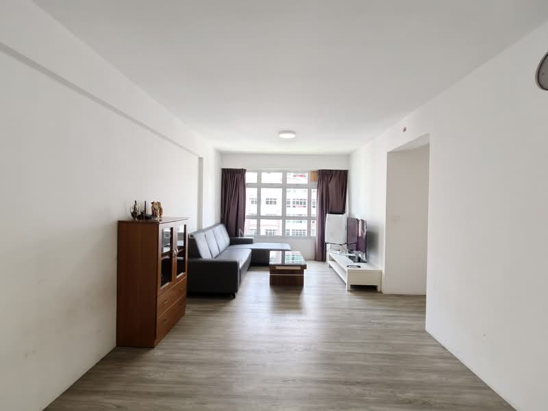 452A Bukit Batok West Avenue 6, 452A Bukit Batok West Avenue 6, 3 Bedrooms, 1,001 sqft, HDB Flat For Rent, by Benny Tay, 500150979 - Living Room - PropertyGuru.com.sg