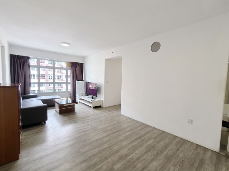 452A Bukit Batok West Avenue 6, 452A Bukit Batok West Avenue 6, 3 Bedrooms, 1,001 sqft, HDB Flat For Rent, by Benny Tay, 500150979 - Living Room - PropertyGuru.com.sg