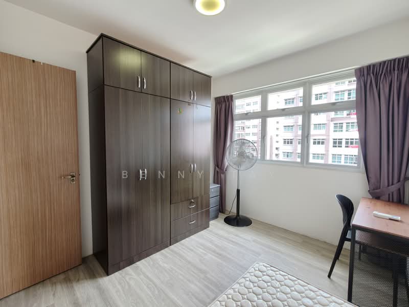 452A Bukit Batok West Avenue 6, 452A Bukit Batok West Avenue 6, 3 Bedrooms, 1,001 sqft, HDB Flat For Rent, by Benny Tay, 500150979 - Bedroom - PropertyGuru.com.sg