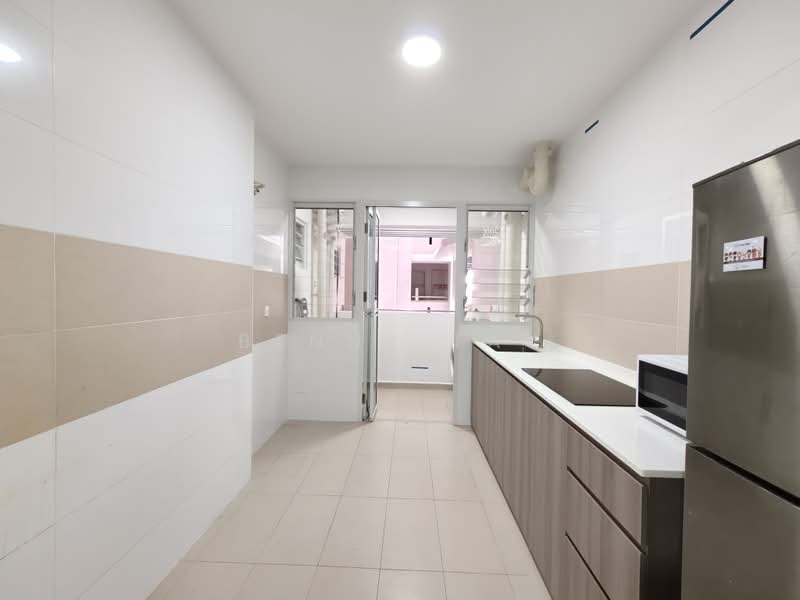 452A Bukit Batok West Avenue 6, 452A Bukit Batok West Avenue 6, 3 Bedrooms, 1,001 sqft, HDB Flat For Rent, by Benny Tay, 500150979 - Kitchen - PropertyGuru.com.sg