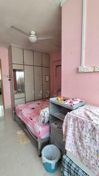 946 Tampines Avenue 4, 946 Tampines Avenue 4, 3 Bedrooms, 1,119 sqft, HDB Flat For Rent, by David Hum, 500151000 - Bedroom - PropertyGuru.com.sg
