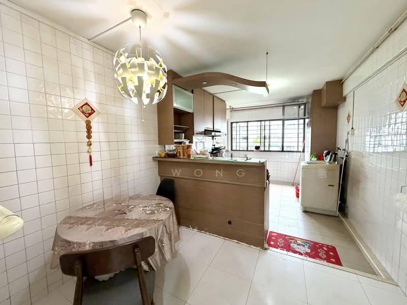 456 Jurong West Street 41, 456 Jurong West Street 41, 2 Bedrooms, 721 sqft, HDB Flat For Sale, by Faith Wong 王蕙蕙, 500151001 - Kitchen - PropertyGuru.com.sg