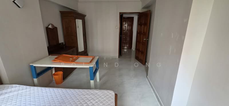 519 Pasir Ris Street 52, 519 Pasir Ris Street 52, Room Rental, 200 sqft, HDB Flat For Rent, by Roland Ong, 500151002 - Bedroom - PropertyGuru.com.sg