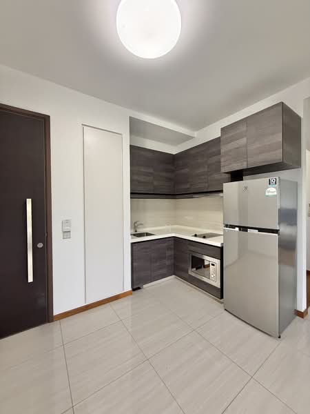 The Brooks I & The Brooks II, 60 Springside Walk, 1 Bedroom, 571 sqft, Apartment For Sale, by Berlyn Aw, 500151003 - Kitchen - PropertyGuru.com.sg
