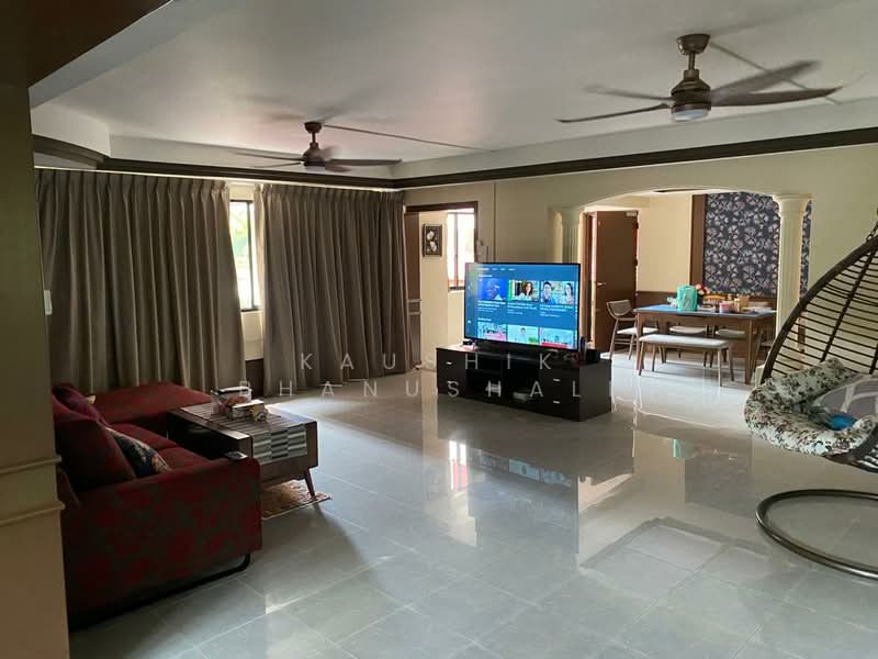 578 Pasir Ris Street 53, 578 Pasir Ris Street 53, Room Rental, 200 sqft, HDB Flat For Rent, by Kaushik Bhanushali, 500151014 - Living Room - PropertyGuru.com.sg