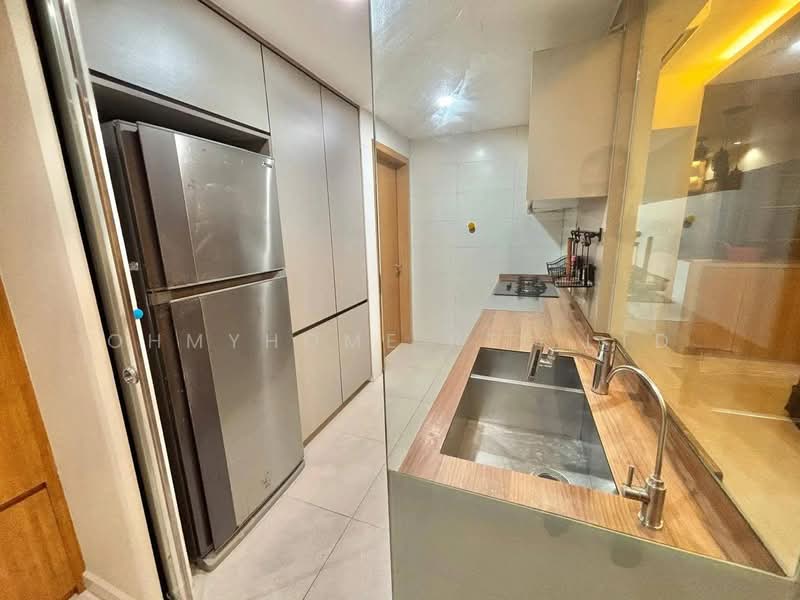 H2O Residences, 32 Fernvale Link, 3 Bedrooms, 1,130 sqft, Condominium For Rent, by BEN CHEE, 500151017 - Kitchen - PropertyGuru.com.sg