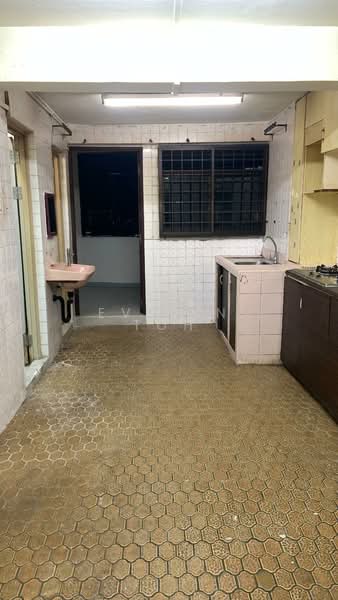 13 Telok Blangah Crescent, 13 Telok Blangah Crescent, 3 Bedrooms, 818 sqft, HDB Flat For Sale, by Evelyn Toh, 500151032 - Kitchen - PropertyGuru.com.sg