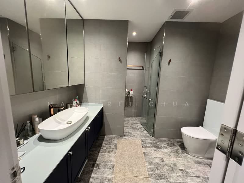 The Waterside, 9 Tanjong Rhu Road, 3 Bedrooms, 2,142 sqft, Condominium For Sale, by Margaret Chua, 500151069 - Master Bathroom - PropertyGuru.com.sg