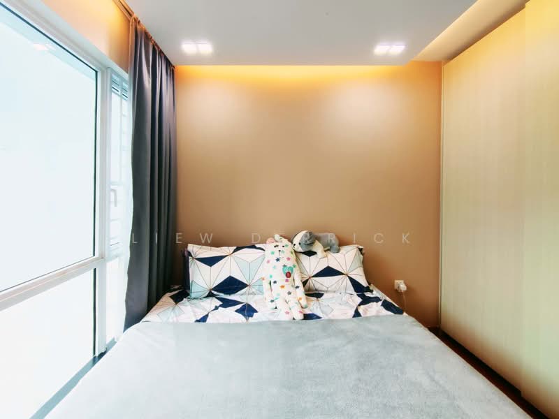 The Tampines Trilliant, 21 Tampines Central 7, 3 Bedrooms, 872 sqft, Executive Condominium For Rent, by Liew Derrick, 500151072 - Bedroom - PropertyGuru.com.sg