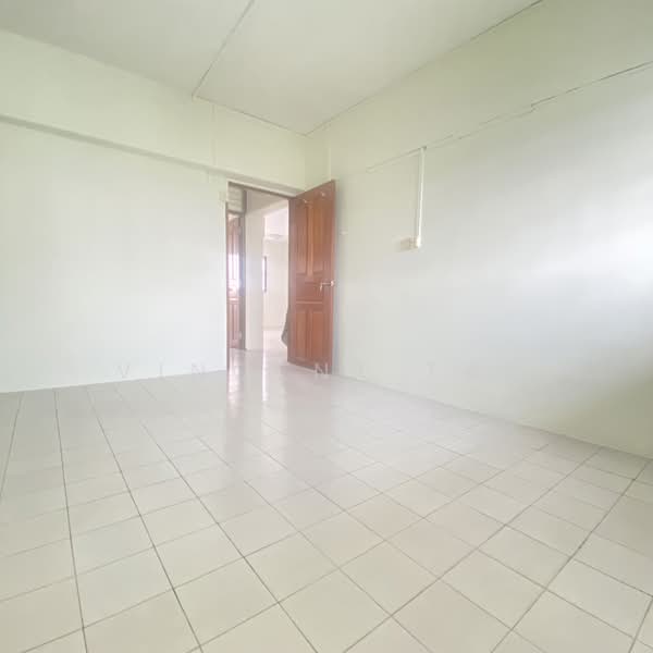 28 Marsiling Drive, 28 Marsiling Drive, 3 Bedrooms, 1,044 sqft, HDB Flat For Sale, by Vincent Tay, 500151073 - Master room - PropertyGuru.com.sg