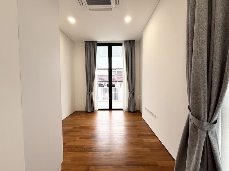 West Coast Road, West Coast Road, 6 Bedrooms, 5,022 sqft, Corner Terrace For Sale, by Julius Wong, 500151075 - Common Room 2 - PropertyGuru.com.sg