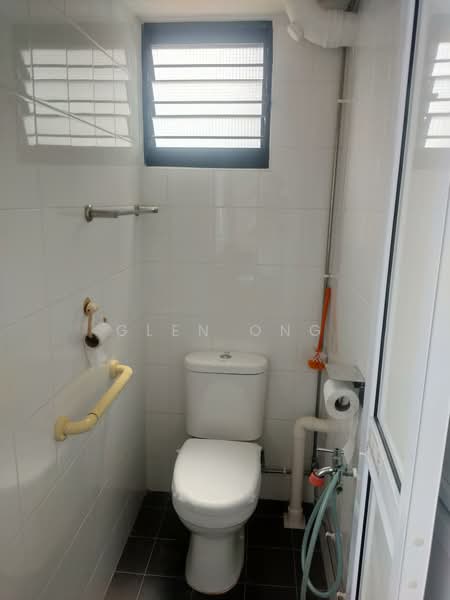 335B Smith Street, 335B Smith Street, Room Rental, 120 sqft, HDB Flat For Rent, by Glen Ong, 500151089 - Bathroom - PropertyGuru.com.sg