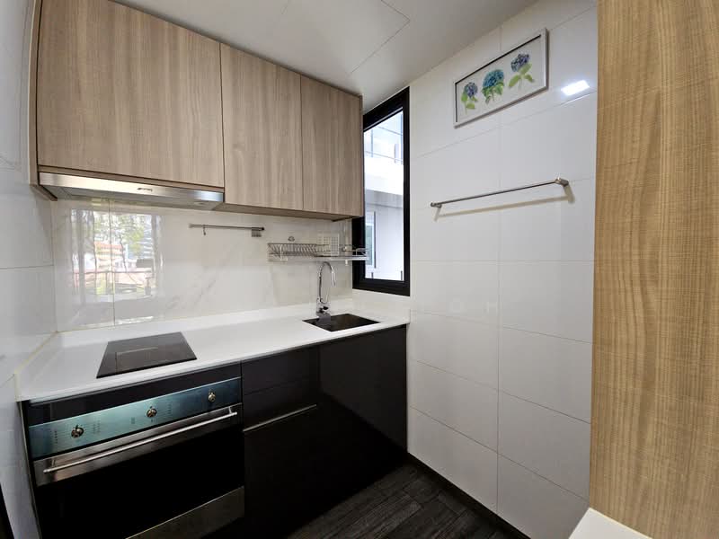 Botanique at Bartley, 223 Upper Paya Lebar Road, 2 Bedrooms, 732 sqft, Condominium For Sale, by Sophie Toh, 500151092 - Kitchen - PropertyGuru.com.sg