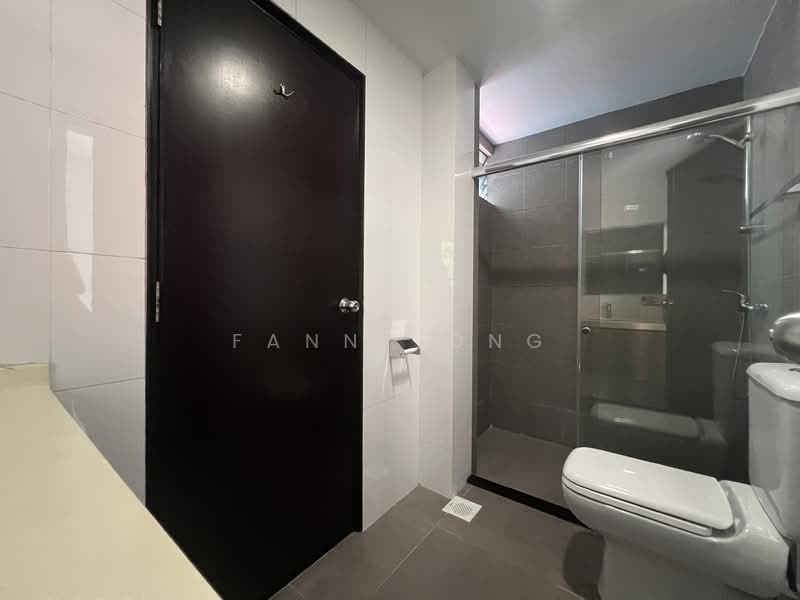 134 Watten Estate, 134 Watten Estate, 4 Bedrooms, 2,406 sqft, Condominium For Rent, by Fanny Ong, 500151099 - Bathroom - PropertyGuru.com.sg