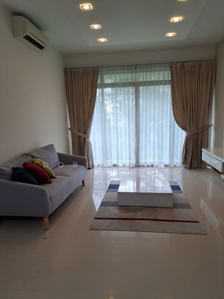 The Raintree, 95 Bukit Drive, 3 Bedrooms, 1,198 sqft, Condominium For Rent, by Doris Wong, 500151121 - Living Room - PropertyGuru.com.sg