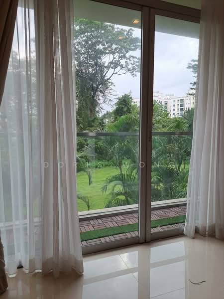 The Raintree, 95 Bukit Drive, 3 Bedrooms, 1,198 sqft, Condominium For Rent, by Doris Wong, 500151121 - Balcony - PropertyGuru.com.sg