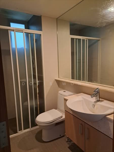 The Raintree, 95 Bukit Drive, 3 Bedrooms, 1,198 sqft, Condominium For Rent, by Doris Wong, 500151121 - Bathroom - PropertyGuru.com.sg